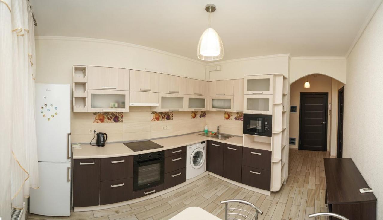 Kyiv Apartment On Chornovola 27 Esterno foto