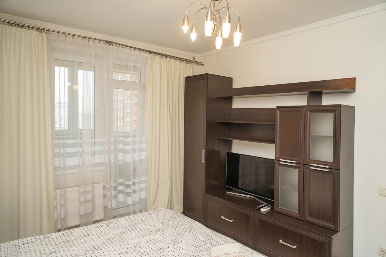 Kyiv Apartment On Chornovola 27 Esterno foto